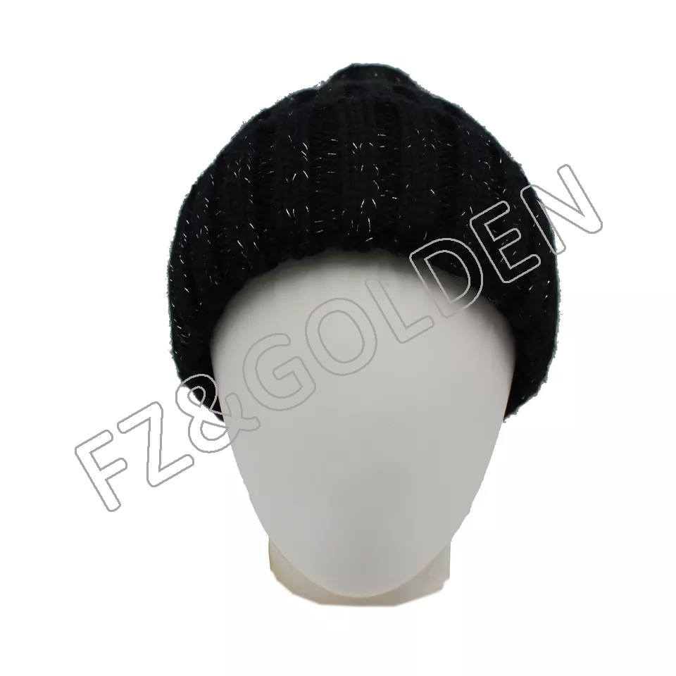 China Pom Beanie Manufacturers - 
 Visibility safe protection luxury knitted toque sports glow in dark reflective beanie hat for night  - FUZHI