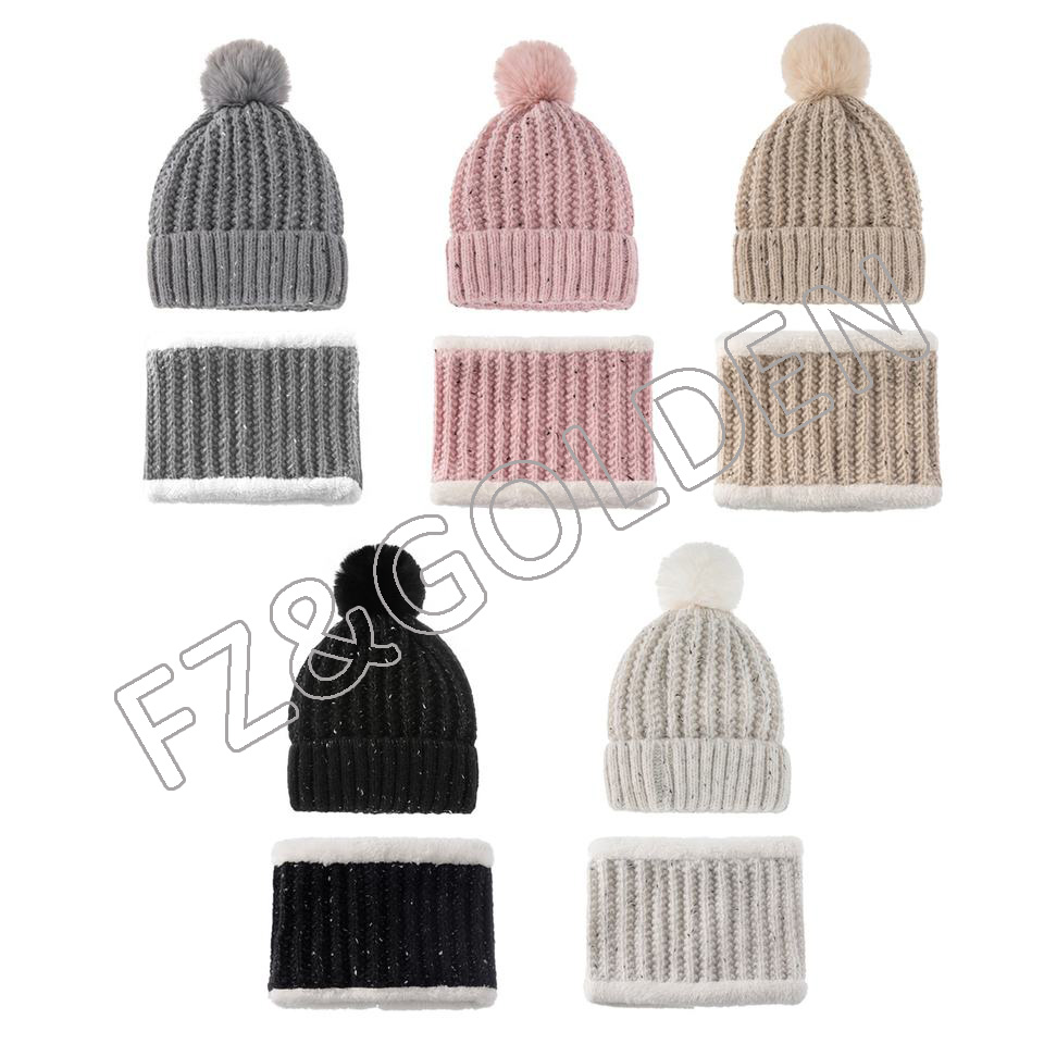 Winter Warm Knitted Women's Beanie and Scarf Set 