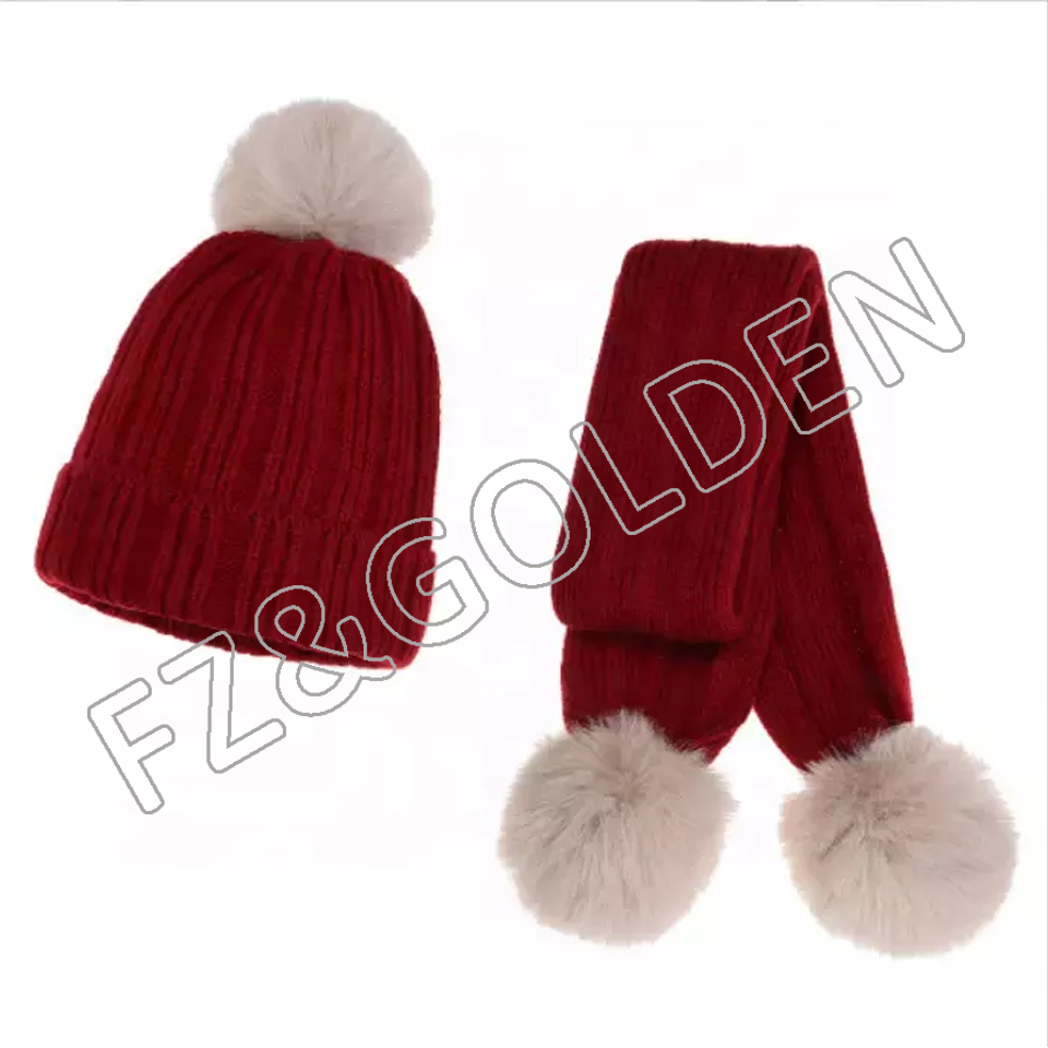 China Football Scarf Manufacturers - 
 Autumn and winter boys girls can keep warm protect themselves against the cold kids hats and scarfs winter  - FUZHI