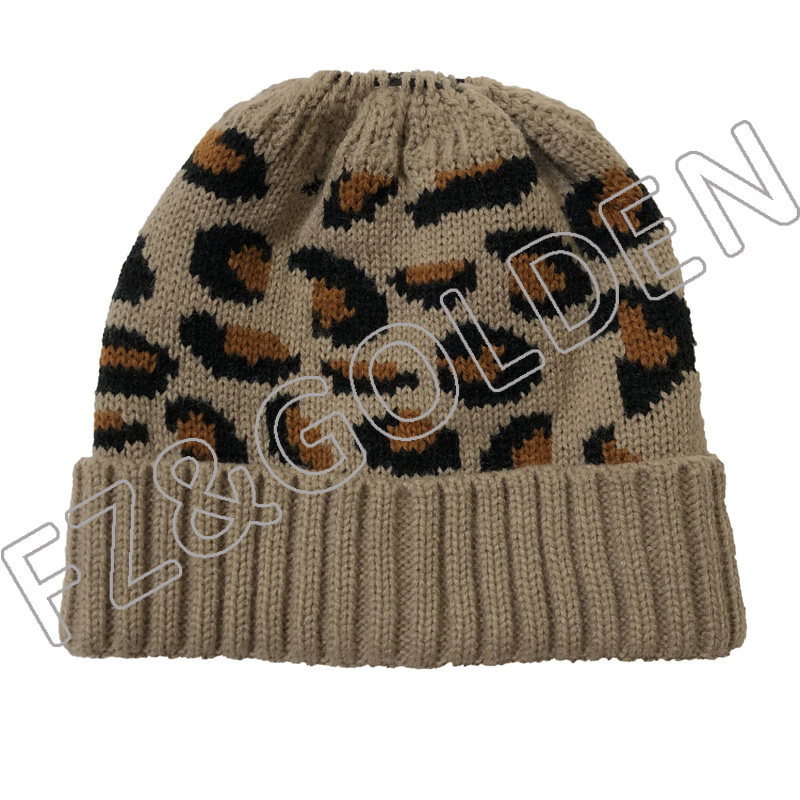 Custom Beanie Supplier - 
 Winter Warm Custom Elastic Running Beanie with Ponytail Hole  - FUZHI